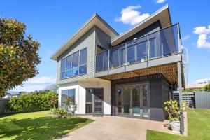 OCEAN SOUNDS - Central Family home for 11