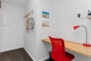 Bay Breeze Retreat new modern family home