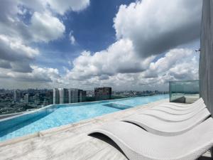 Near BTS - High-Floor - Rooftop Pool - Sontana