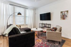 Perfect Frisco Work Relax Suite