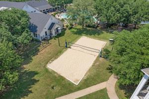 Prime Location, 2 mins to Airport, 5 mins to Dwntn