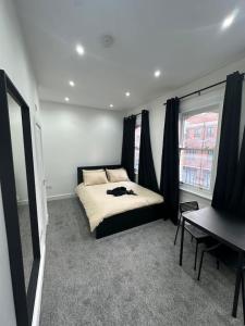 London Victoria nearby