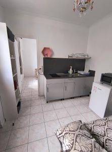 Joli appartement deux pièces avec terrasse dans le calme