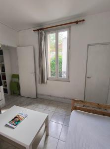 Joli appartement deux pièces avec terrasse dans le calme