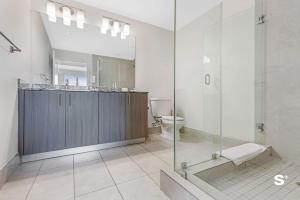 Modern 1BR in Downtown Doral - Free Parking and Wellness Amenities