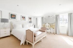 Large Belgravia Georgian Mansion House