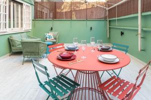 Vatican Museums Apartment with Romantic Terrace