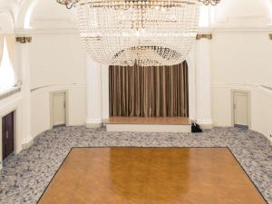 The Grand Bristol City Center By Dancenter