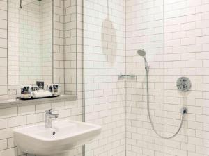 The Grand Bristol City Center By Dancenter