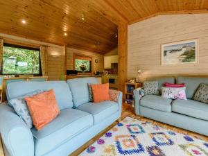 3 Bed in Clovelly 85290