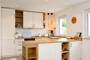 Ferienwohnung Schönwaldblick - 2 große Balkone mit traumhafter Sicht - barrierefrei - Mein SWH