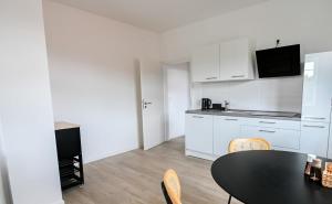 Charmante 2-Zimmer-Wohnung am Wasser & Altstadt