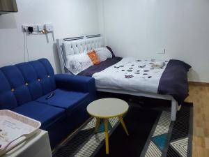 Royal Nest with Packing and Lift