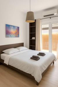 Panormou Urban Getaway Next to Metro Fast Wi-Fi