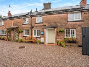 1 bed property in Kidwelly 43409