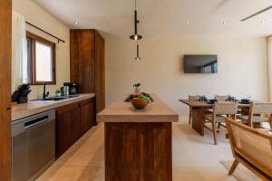 Stylish 2BR Jungle Retreat with Plunge Pool & Rooftop