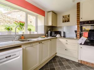 4 bed in North York Moors 82262