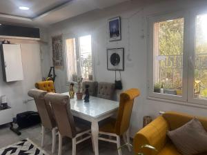 Beachfront stay free Netflix & premium coffee -