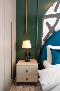 Luxury 2BR Near Airport with Backup Power