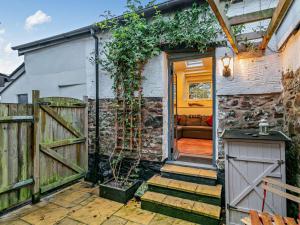 2 Bed in Bishops Nympton 55221