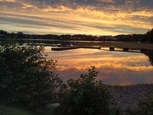 Cozy little house, centrally located in Ed!