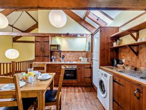 5 Bed in Ilfracombe BARLC