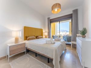 Cosy apartment in Manilva with shared pool