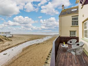 2 Bed in Croyde 87750