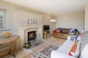 Beautiful cottagein peaceful surroundings with stunning views