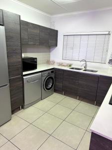 MOJ INVESTMENT 2 BEDROOM Apartment