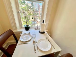 HEART of Old Town Historic 1BR 99 Walk Score