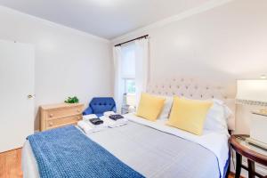 RARE 3 BDR HEART of Old Town Walk to King St