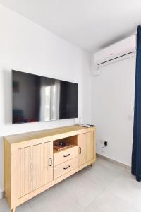 Eliseos Beach Paradise