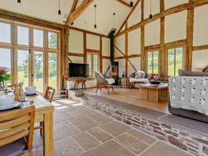 2 Bed in Abergavenny 66630