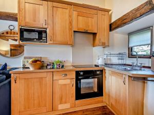 2 Bed in Hartington 54216