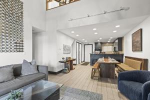 Snow Flower 126 condo