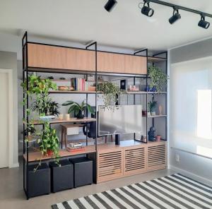 1 Dorm - Alto Padrão - 16 Andar - Home Office