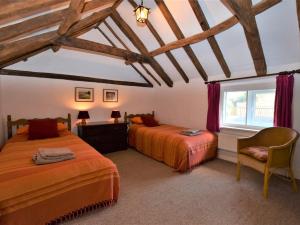 2 Bed in Roughton BUCN8