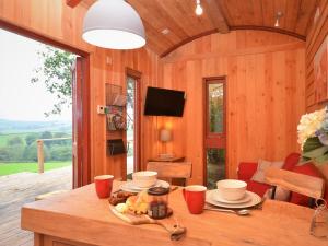 1 Bed in Bickleigh 53296