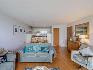 3 Bed in Westward Ho NASSB