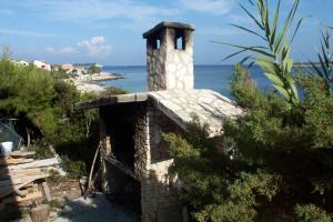 Apartments by the sea Milna, Vis - 3036