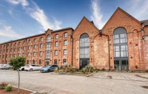 Stay at 52 The Maltings, Burton on Trent - Modern One Bedroom Apartment
