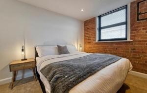 Stay at 52 The Maltings, Burton on Trent - Modern One Bedroom Apartment
