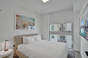 Modern Condo in Downtown Miami 80