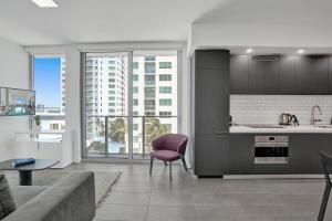 Modern Condo in Downtown Miami 80