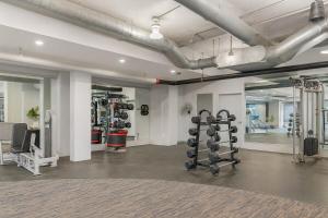 Modern Comfort Minutes from DC 2BR with Parking and Gym