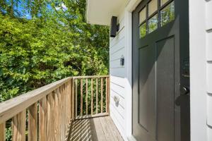 Nestled Nook Bungalow #7031A @ EastEnd Revitalized