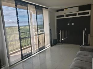 Ciudad esplendor Celeste girardot