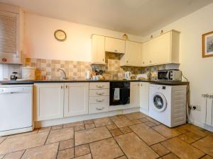 1 Bed in Gamblesby 90417