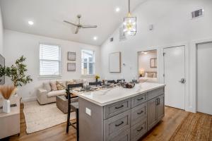 Nestled Nook Bungalow #7033A @East End revitalized